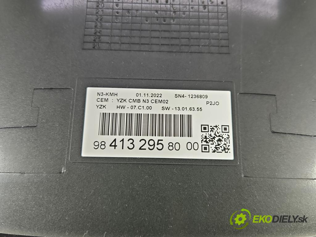Opel Corsa F 2019- 1.2 12V 75 HP manual 55 kW 1199 cm3 5- prístrojovka/ budíky 9841329580 (Prístrojová doska)