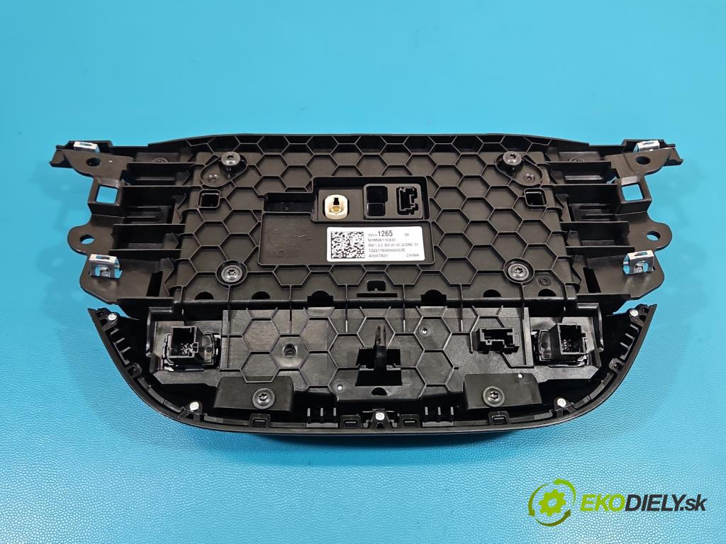 Opel Corsa F 2019- 1.2 12V 75 HP manual 55 kW 1199 cm3 5- Radio originál 3923126500