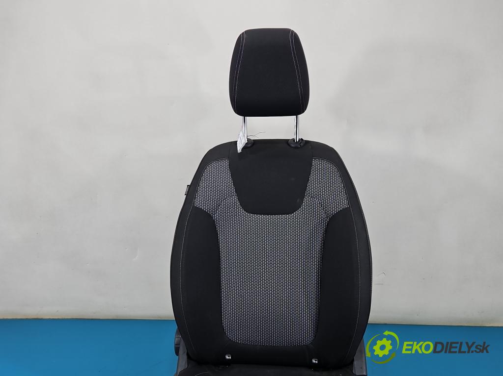 Opel Grandland 2017–2024 1.2 T 131 HP manual 96 kW 1199 cm3 5- Sedačka pravý (Sedadlo)