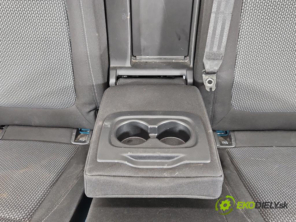 Opel Grandland 2017–2024 1.2 T 131 hp manual 96 kW 1199 cm3 5- Pohovka: zadní (Sedadlo)