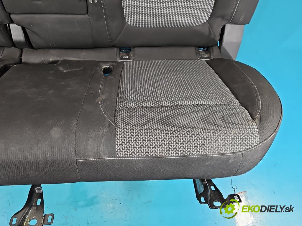 Opel Grandland 2017–2024 1.2 T 131 hp manual 96 kW 1199 cm3 5- Pohovka: zadní (Sedadlo)