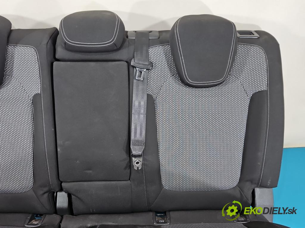 Opel Grandland 2017–2024 1.2 T 131 hp manual 96 kW 1199 cm3 5- Pohovka: zadní (Sedadlo)