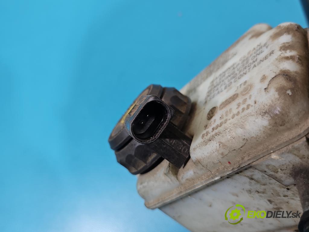 Vw Caddy III 2K 2003-2020 1.6 tdi 75 hp manual 55 kW 1598 cm3 5- servo posilovač 1T1614105AG