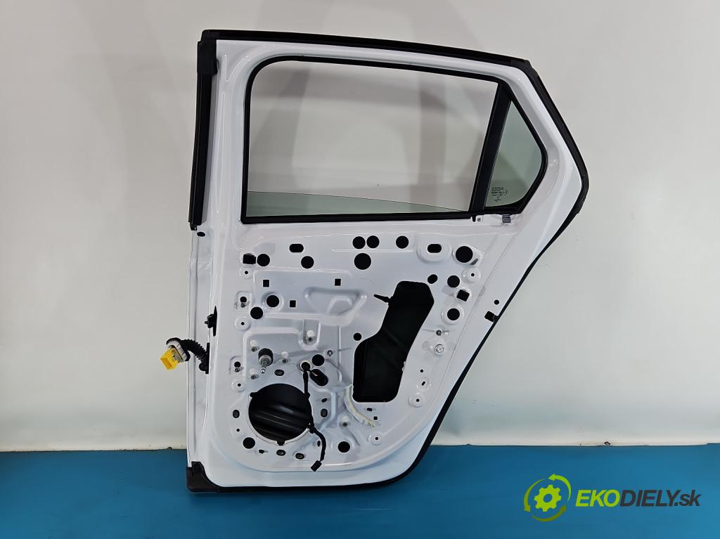 Opel Corsa F 2019- 1.2 12V 75 HP manual 55 kW 1199 cm3 5- dvere zadné pravé  (Kľučka dverí ostatné)