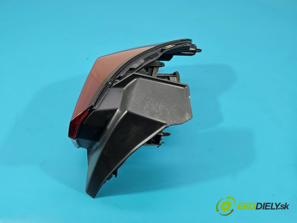 Opel Corsa F 2019- 1.2 12V 75 hp manual 55 kW 1199 cm3 5- světlo zadní levé blatník: 9829317380