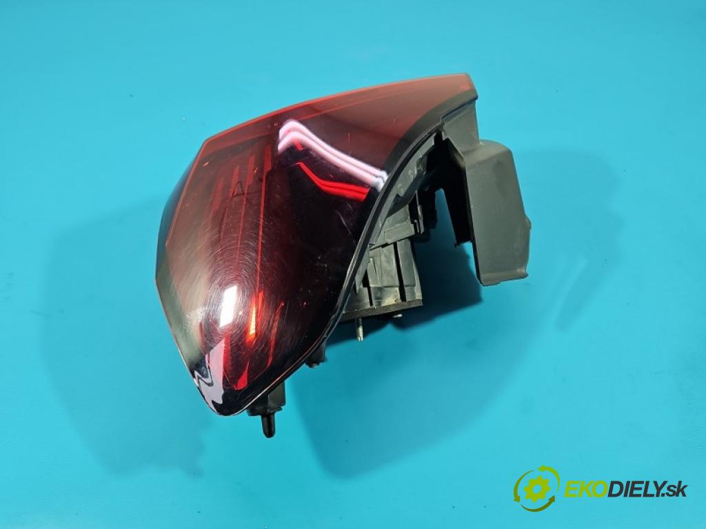 Opel Corsa F 2019- 1.2 12V 75 hp manual 55 kW 1199 cm3 5- světlo zadní pravé blatník: 9829317280