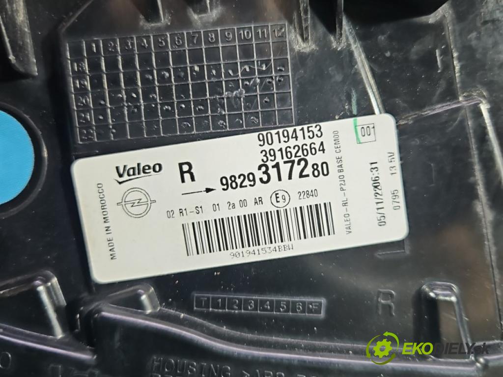 Opel Corsa F 2019- 1.2 12V 75 hp manual 55 kW 1199 cm3 5- světlo zadní pravé blatník: 9829317280