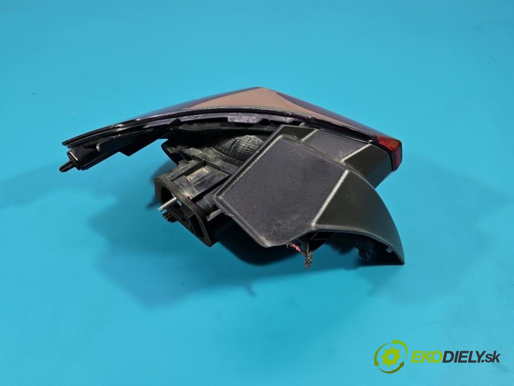 Opel Corsa F 2019- 1.2 12V 75 hp manual 55 kW 1199 cm3 5- světlo zadní pravé blatník: 9829317280