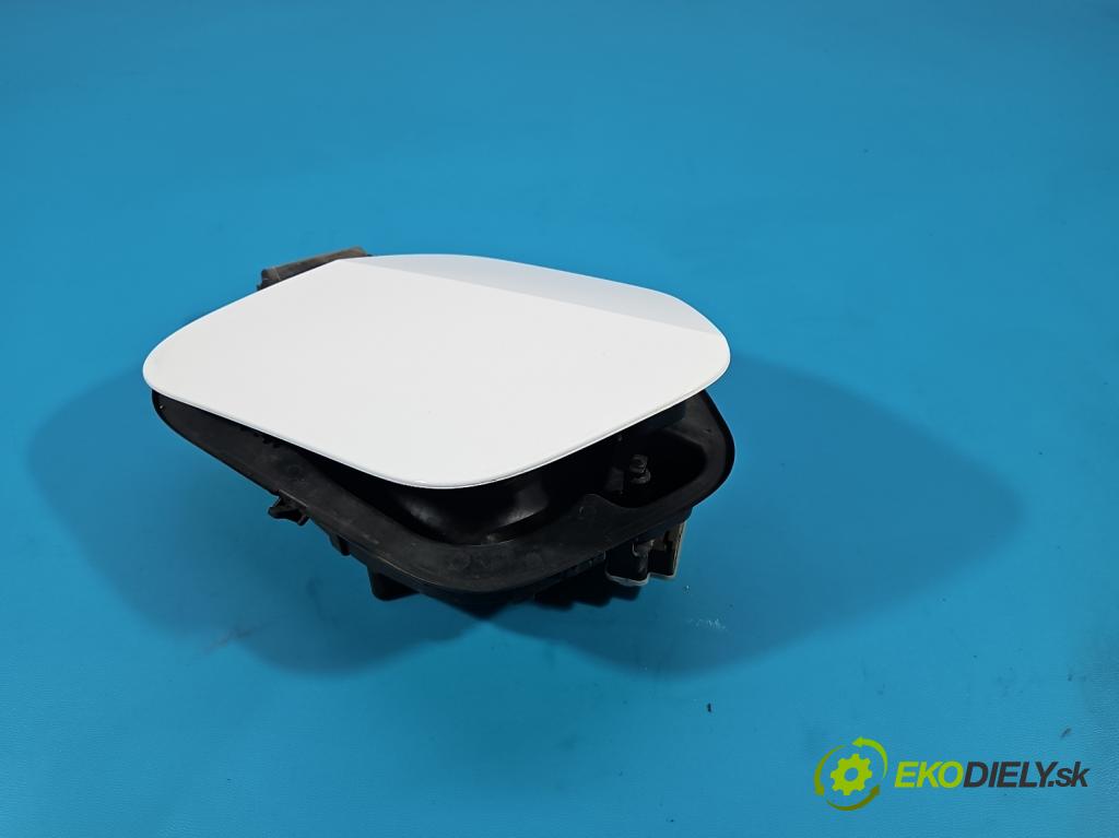 Opel Corsa F 2019- 1.2 12V 75 HP manual 55 kW 1199 cm3 5- Klapka nádrže palivo  (Kľučka dverí ostatné)