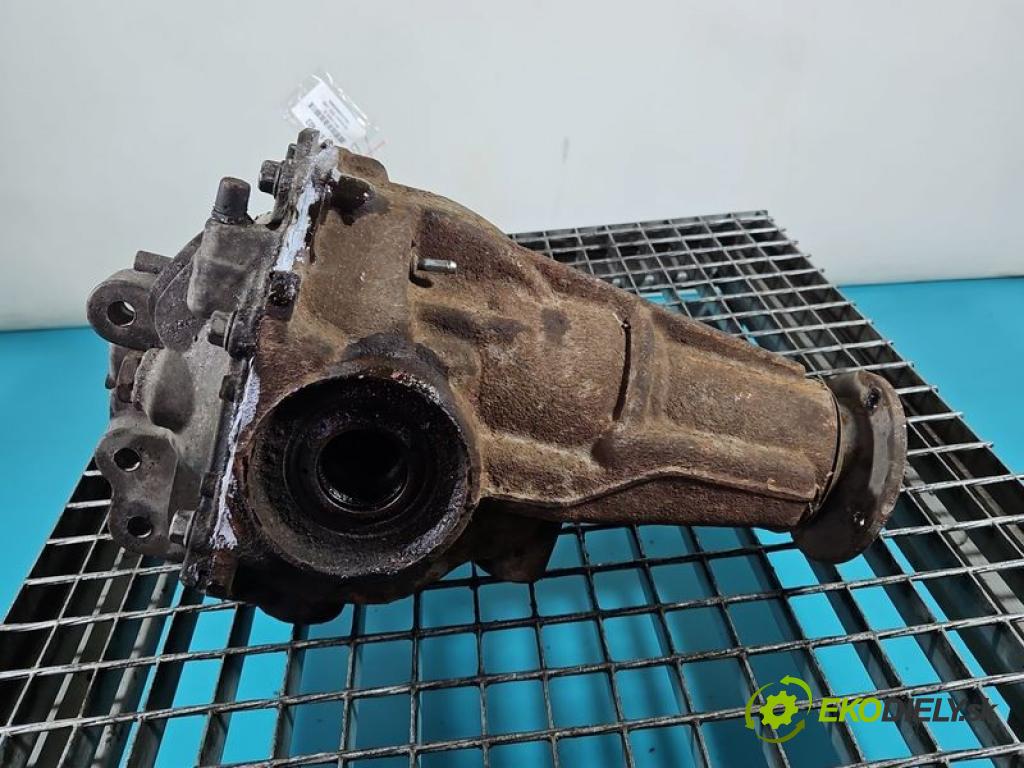 Kia Sorento I 2003-2009 3.3 V6 247HP automatic 182 kW 3342 cm3 5- Most: predný 515003E940