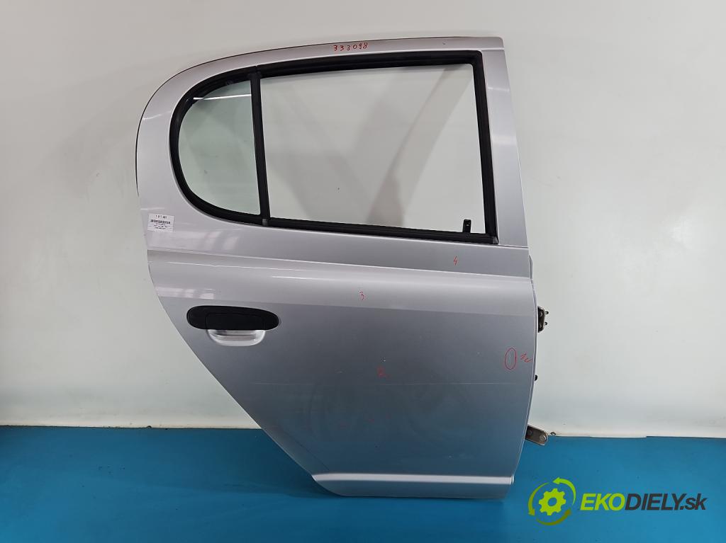Toyota Yaris I 1999-2005 1.0 vvti 68 HP manual 50 kW 998 cm3 5- dvere zadné pravé (Kľučka dverí ostatné)
