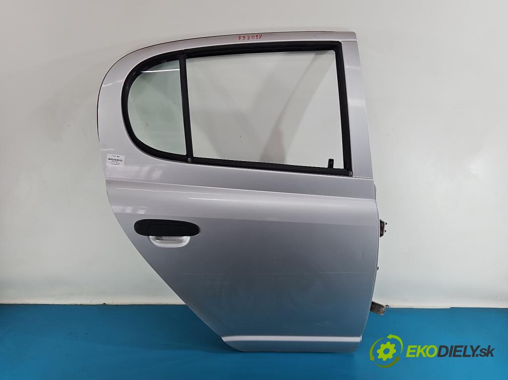 Toyota Yaris I 1999-2005 1.0 vvti 68 HP manual 50 kW 998 cm3 5- dvere zadné pravé  (Kľučka dverí ostatné)
