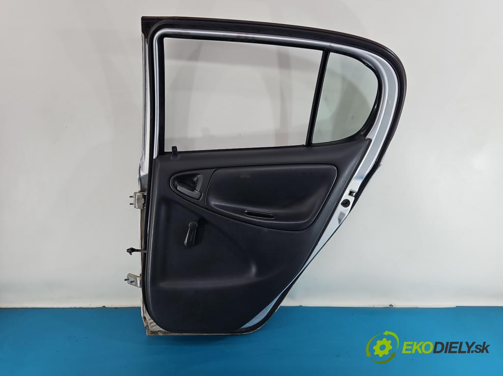 Toyota Yaris I 1999-2005 1.0 vvti 68 HP manual 50 kW 998 cm3 5- dvere zadné pravé (Kľučka dverí ostatné)