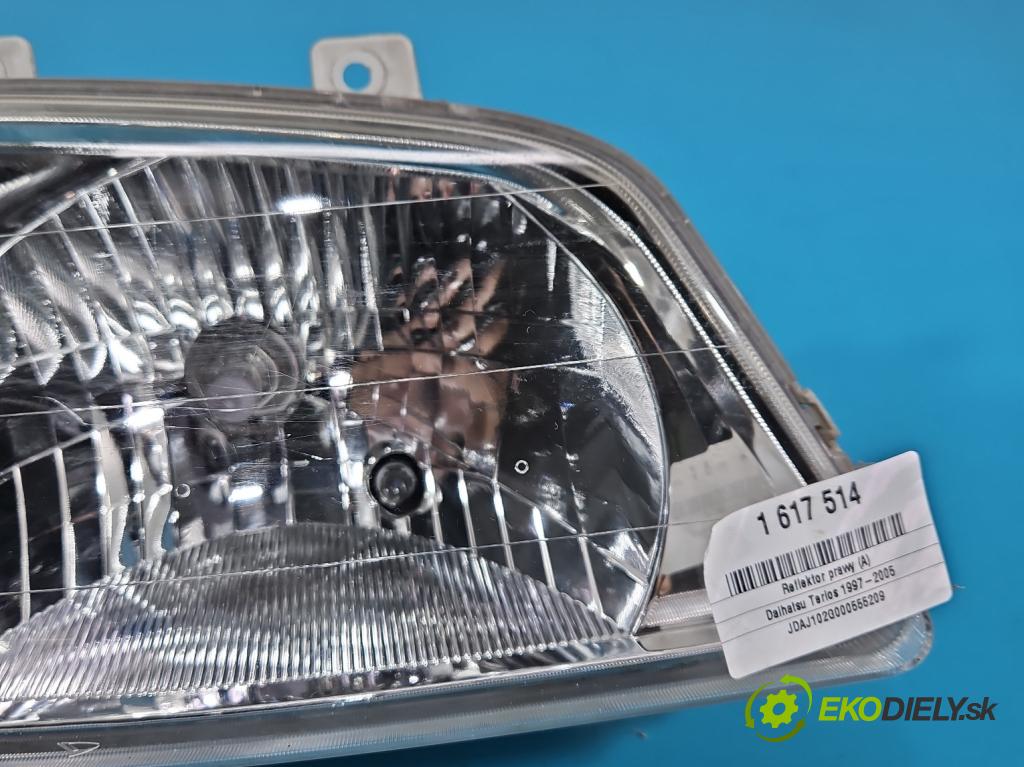 Daihatsu Terios 1997-2005 1.3 16V 86 hp manual 63 kW 1298 cm3 5- světlo pravý 001-7376 (Pravé přední světlo)