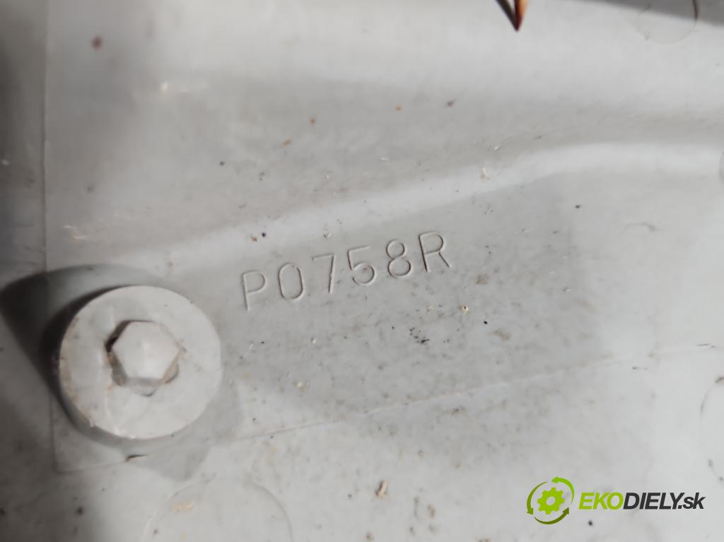 Daihatsu Terios 1997-2005 1.3 16V 86 hp manual 63 kW 1298 cm3 5- světlo pravý 001-7376 (Pravé přední světlo)