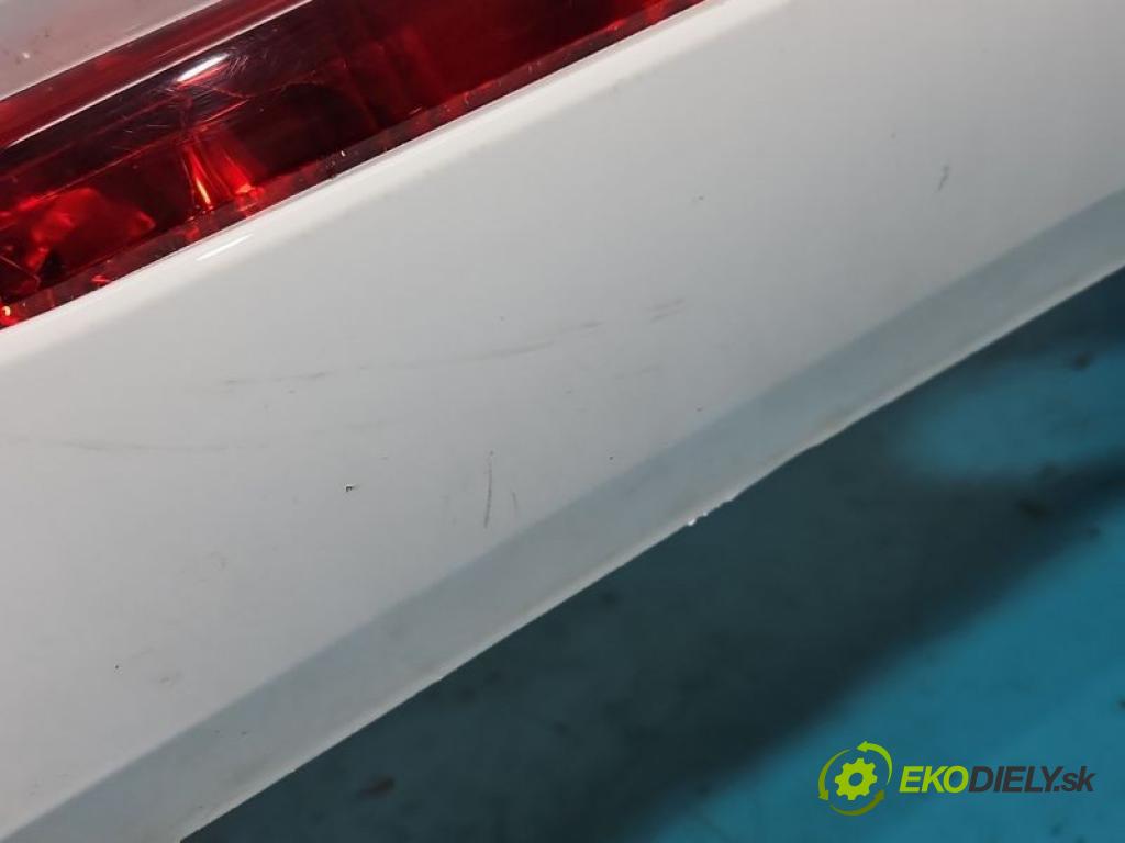 Opel Corsa F 2019- 1.2 12V 75 hp manual 55 kW 1199 cm3 5- nárazník zadní  (Klika dveří ostatní)