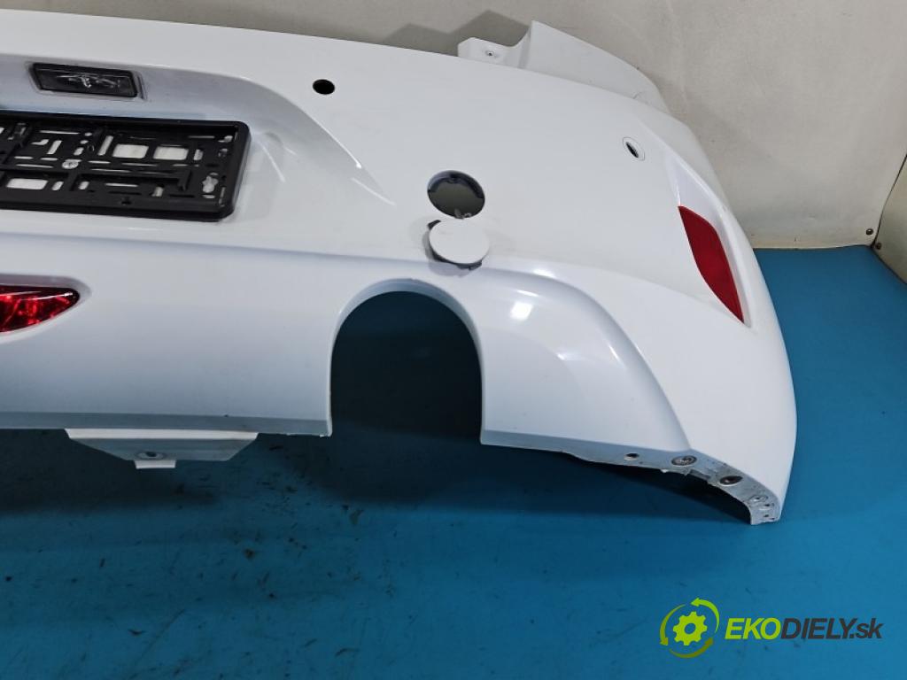 Opel Corsa F 2019- 1.2 12V 75 hp manual 55 kW 1199 cm3 5- nárazník zadní  (Klika dveří ostatní)
