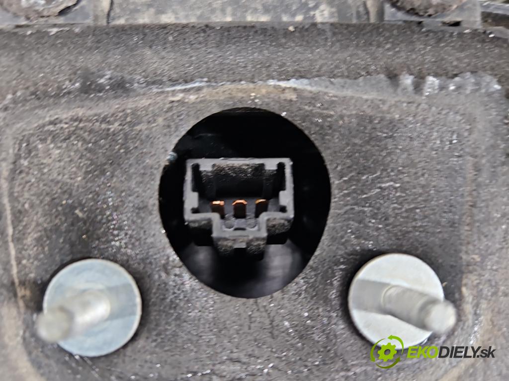 Honda Civic VIII 2006-2011 1.8 16V 140 hp manual 103 kW 1799 cm3 5- zaslepka: zadní 132-16721