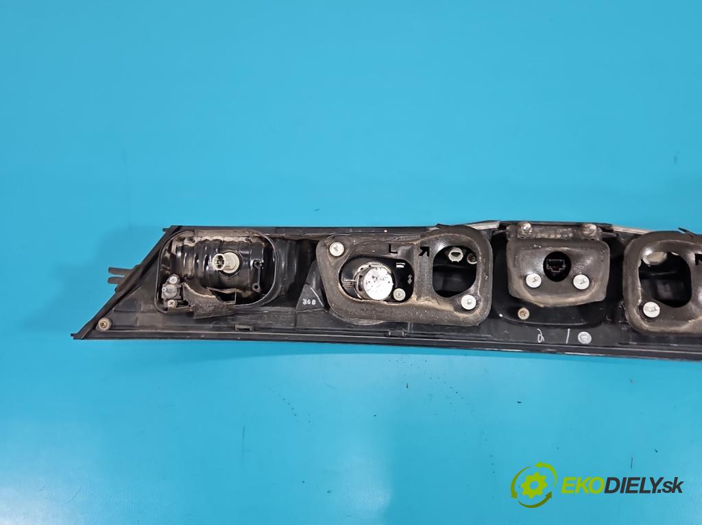 Honda Civic VIII 2006-2011 1.8 16V 140 hp manual 103 kW 1799 cm3 5- zaslepka: zadní 132-16721