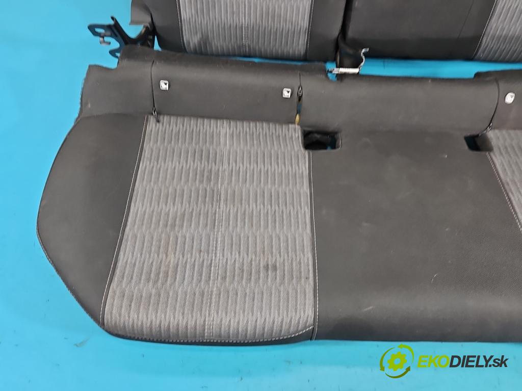 Opel Corsa F 2019- 1.2 12V 75 hp manual 55 kW 1199 cm3 5- Pohovka: zadní  (Sedadlo)