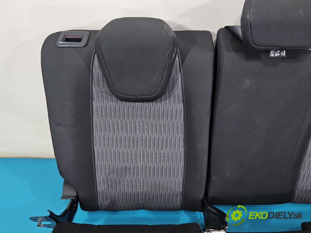 Opel Corsa F 2019- 1.2 12V 75 hp manual 55 kW 1199 cm3 5- Pohovka: zadní  (Sedadlo)
