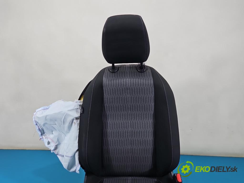 Opel Corsa F 2019- 1.2 12V 75 HP manual 55 kW 1199 cm3 5- Sedačka pravý (Sedadlo)