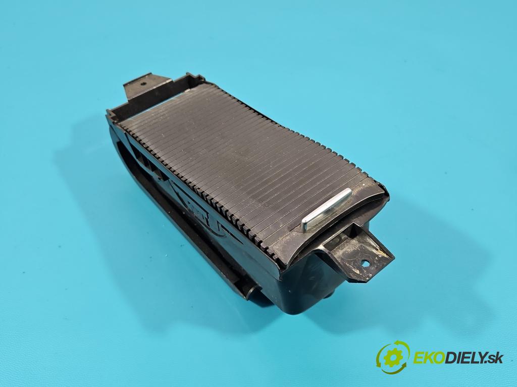 Vw Golf VI 2008-2013 1.6 tdi 105 HP manual 77 kW 1598 cm3 5- Rukojeť: na nápoje: 1K0862531A (Držiak (úchyt) na nápoje)