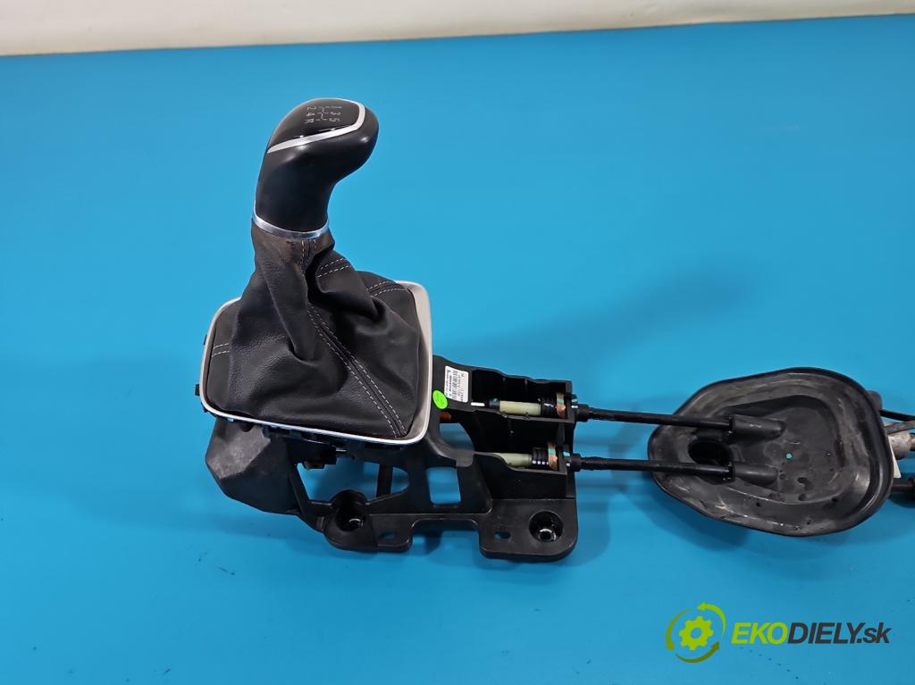 Opel Corsa F 2019- 1.2 12V 75 HP manual 55 kW 1199 cm3 5- Páka: Změny: stupeň,rýchlosť 9840308980 (Rýchlostná páka (kulisa))