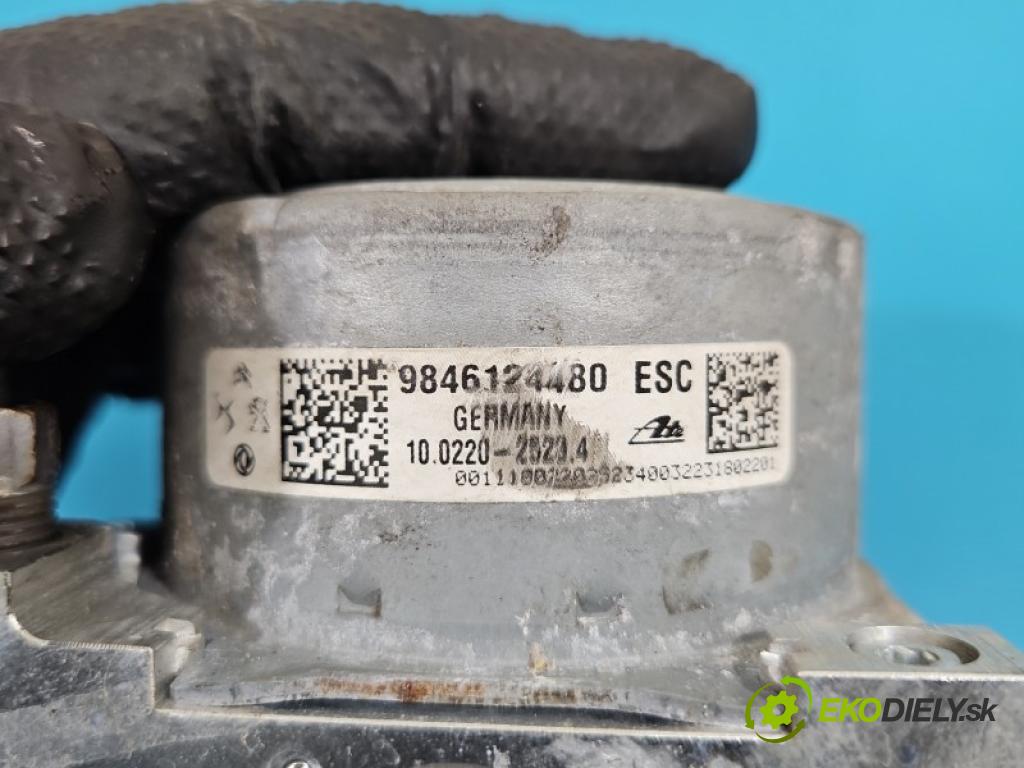 Opel Corsa F 2019- 1.2 12V 75 HP manual 55 kW 1199 cm3 5- čerpadlo abs 285160-49293 (Pumpa ABS)
