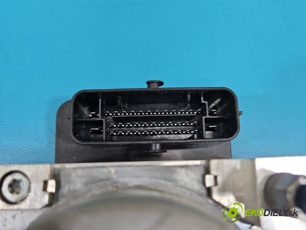 Opel Corsa F 2019- 1.2 12V 75 HP manual 55 kW 1199 cm3 5- čerpadlo abs 285160-49293 (Pumpa ABS)