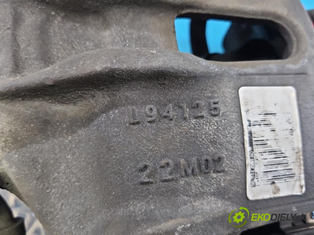 Opel Corsa F 2019- 1.2 12V 75 HP manual 55 kW 1199 cm3 5- brzdič predné pravý 9824168880 (Kľučka dverí ostatné)