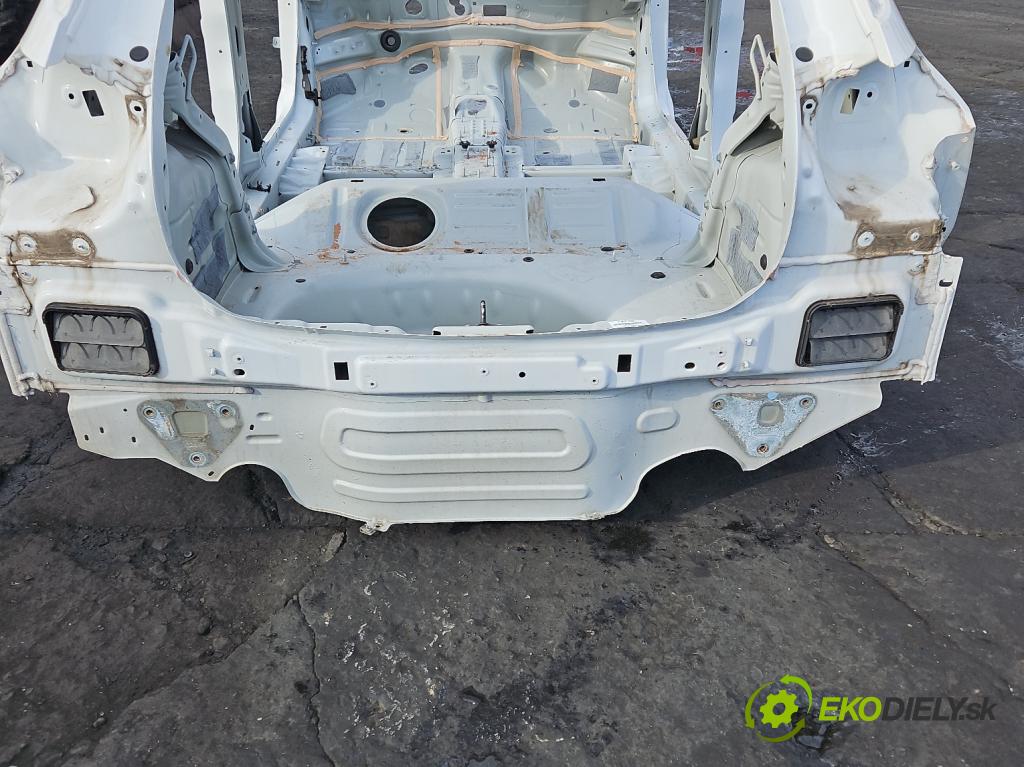 Opel Corsa F 2019- 1.2 12V 75 hp manual 55 kW 1199 cm3 5- stěna zadní 