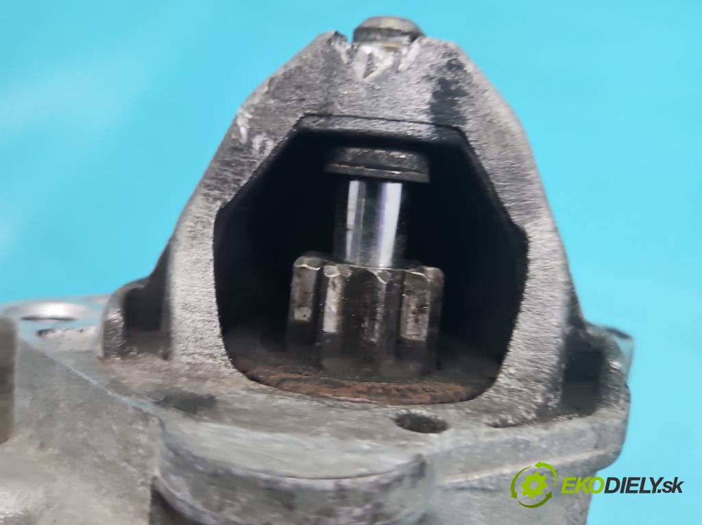 Audi A4 B5 1994-2001 1.6 8V 101 HP manual 74 kW 1595 cm3 4- štartér 06B911023 (Štartér)