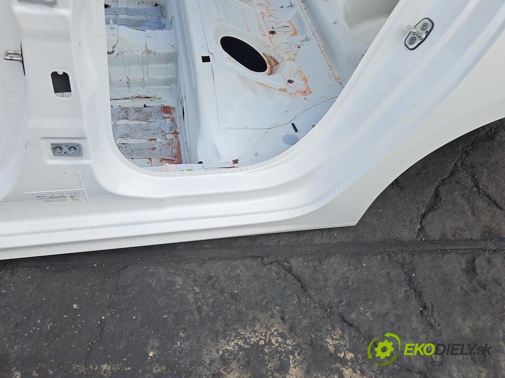 Opel Corsa F 2019- 1.2 12V 75 hp manual 55 kW 1199 cm3 5- práh levý  (Karoserie ostatní)
