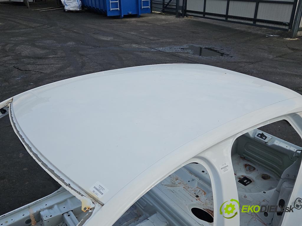 Opel Corsa F 2019- 1.2 12V 75 hp manual 55 kW 1199 cm3 5- Strecha: 