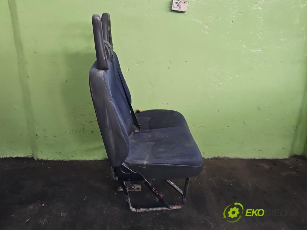 Iveco Daily IV 2006-2014 2.3 HPI 116 hp manual 85 kW 2287 cm3 5- Sedadlo pravý  (Sedadlo)