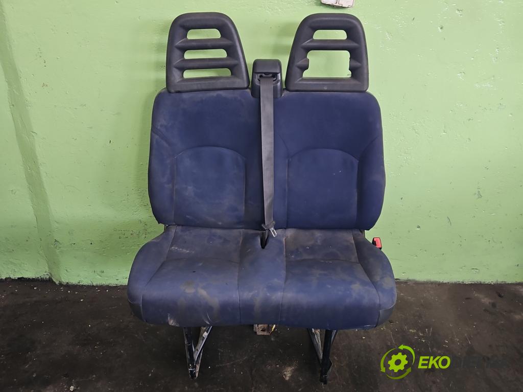 Iveco Daily IV 2006-2014 2.3 HPI 116 hp manual 85 kW 2287 cm3 5- Sedadlo pravý  (Sedadlo)
