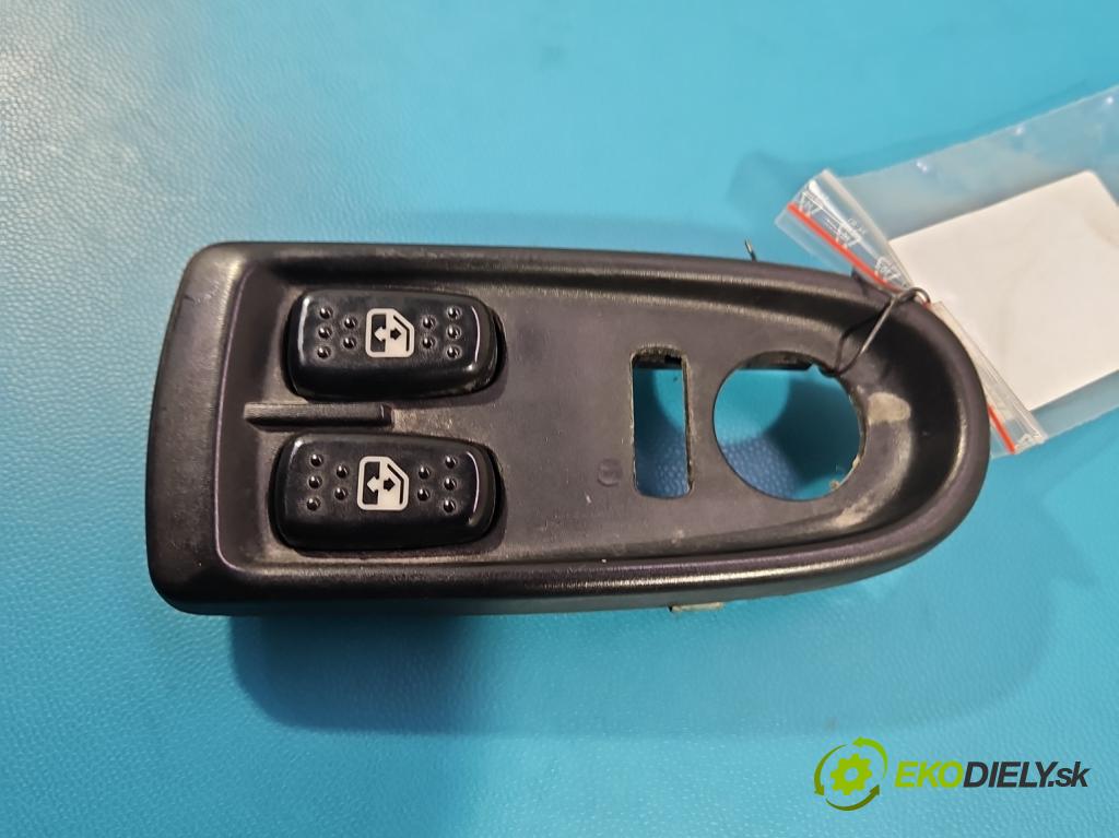 Iveco Daily IV 2006-2014 2.3 HPI 116 hp manual 85 kW 2287 cm3 5- Přepínač oken zpětných zrcátek 5801304491