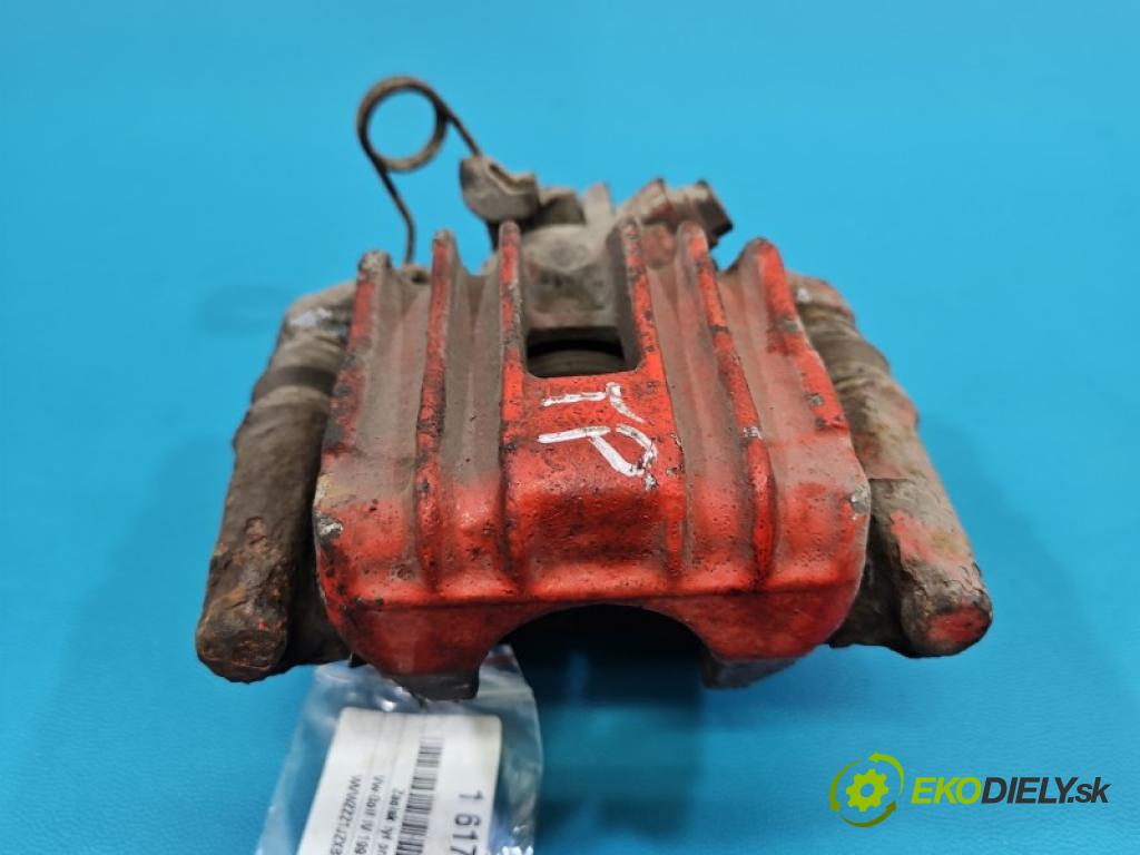 Vw Golf IV 1997-2003 1.9 tdi 110 HP manual 81 kW 1896 cm3 5- brzdič zadné pravý  (Kľučka dverí ostatné)