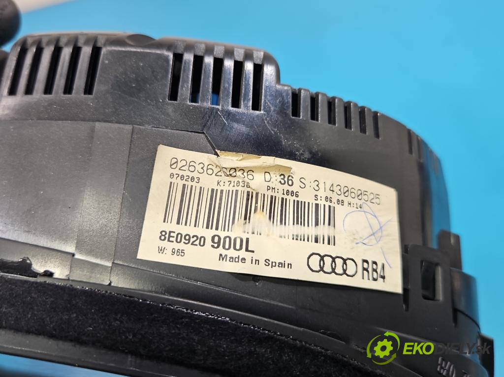Audi A4 B6 2000-2004 1.6 8V 102 HP manual 75 kW 1595 cm3 4- prístrojovka/ budíky 8E0920900L (Prístrojová doska)