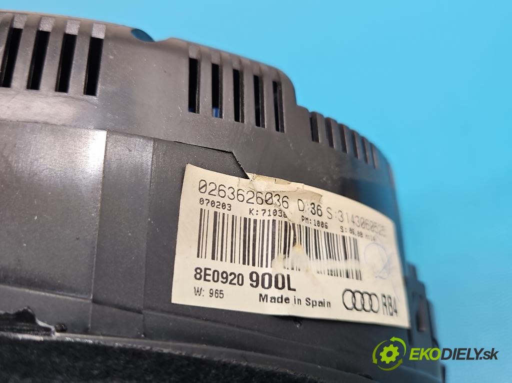 Audi A4 B6 2000-2004 1.6 8V 102 HP manual 75 kW 1595 cm3 4- prístrojovka/ budíky 8E0920900L (Prístrojová doska)