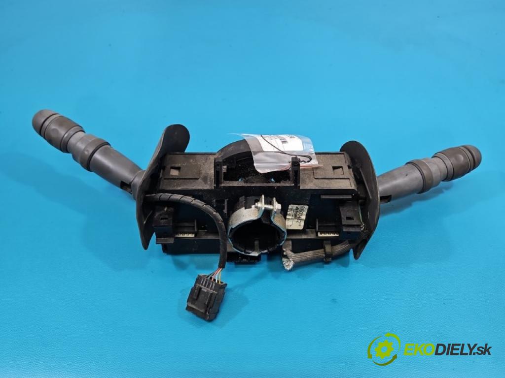 Iveco Daily IV 2006-2014 2.3 HPI 116 HP manual 85 kW 2287 cm3 5- prepínač komplex: 69500432 (Prepínacie páčky pod volantom)