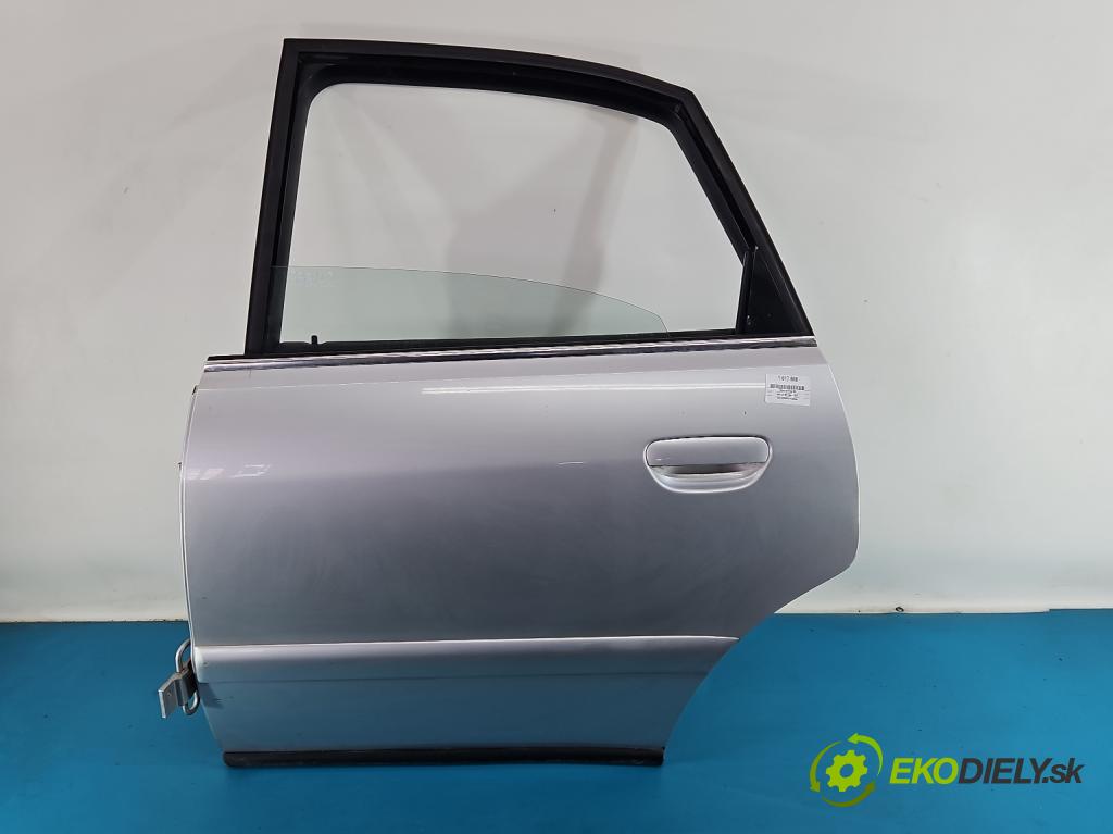 Audi A4 B5 1994-2001 1.6 8V 101 hp manual 74 kW 1595 cm3 4- dveře zadní levé  (Klika dveří ostatní)
