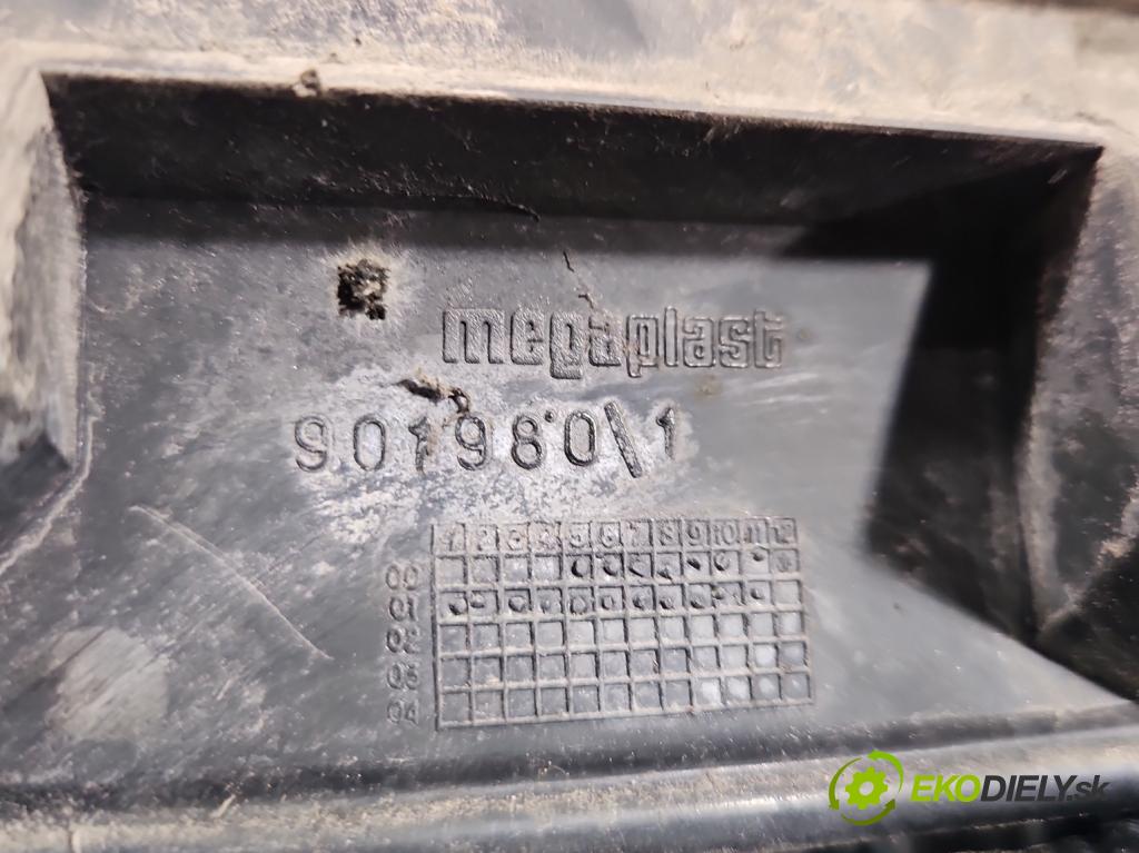 Citroen Xsara Picasso 2.0 hdi 90 HP manual 66 kW 1997 cm3 5- rukoväť kufrové dvere zadné 9635595877