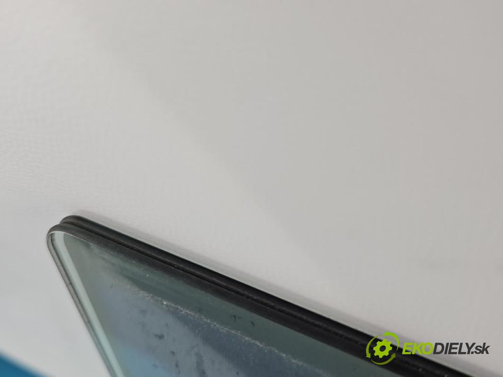 Land rover Range Rover III L322 2001-2012 4.4 V8 313 hp automatic 230 kW 4367 cm3 5- sklo dveře přední pravé