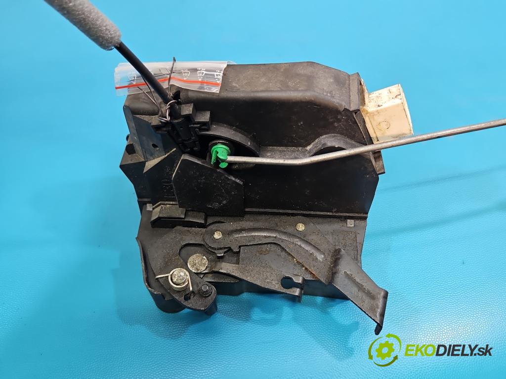 Land rover Range Rover III L322 2001-2012 4.4 V8 313 HP automatic 230 kW 4367 cm3 5- zámok zadné pravý 1899612-2K1983-111