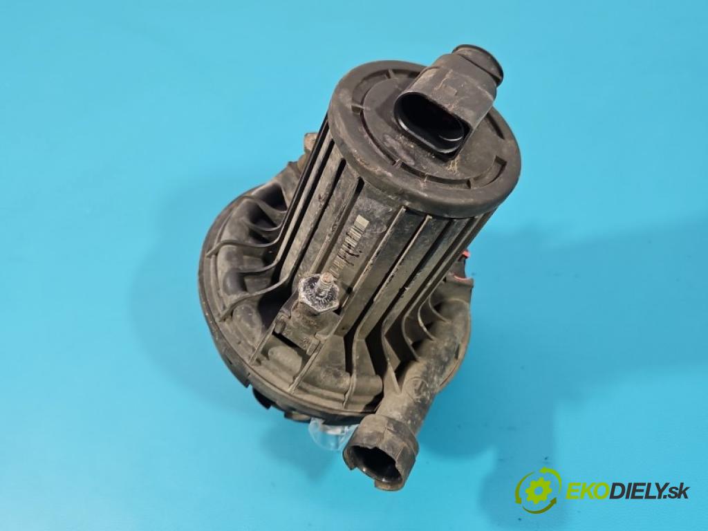 Audi A4 B6 2000-2004 1.6 8V 102 hp manual 75 kW 1595 cm3 4- čerpadlo vzduchu sekundární: 8E0906613D