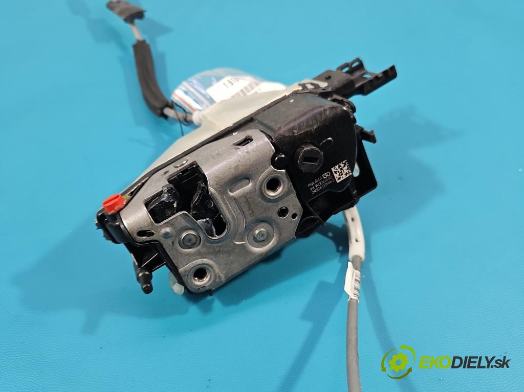 Opel Corsa F 2019- 1.2 12V 75 HP manual 55 kW 1199 cm3 5- zámok zadné ľavý 444130