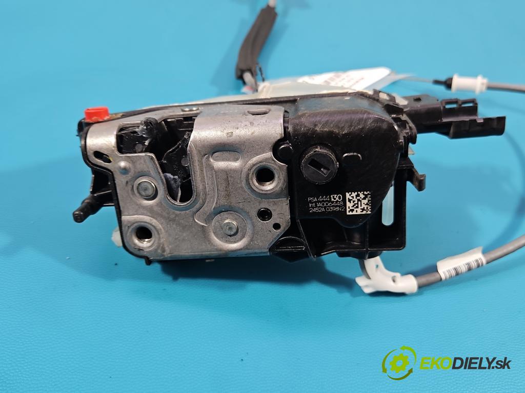Opel Corsa F 2019- 1.2 12V 75 HP manual 55 kW 1199 cm3 5- zámok zadné ľavý 444130