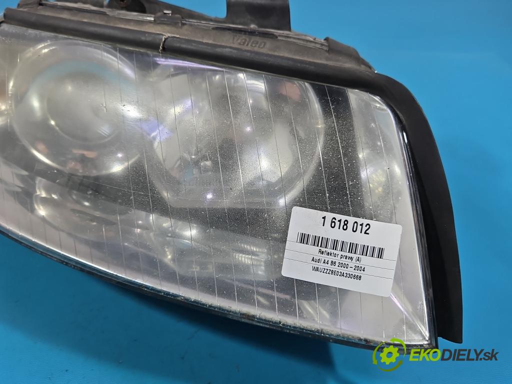 Audi A4 B6 2000-2004 1.6 8V 102 HP manual 75 kW 1595 cm3 4- Reflektor: pravý 8E0941004F (Svetlo predné pravé)